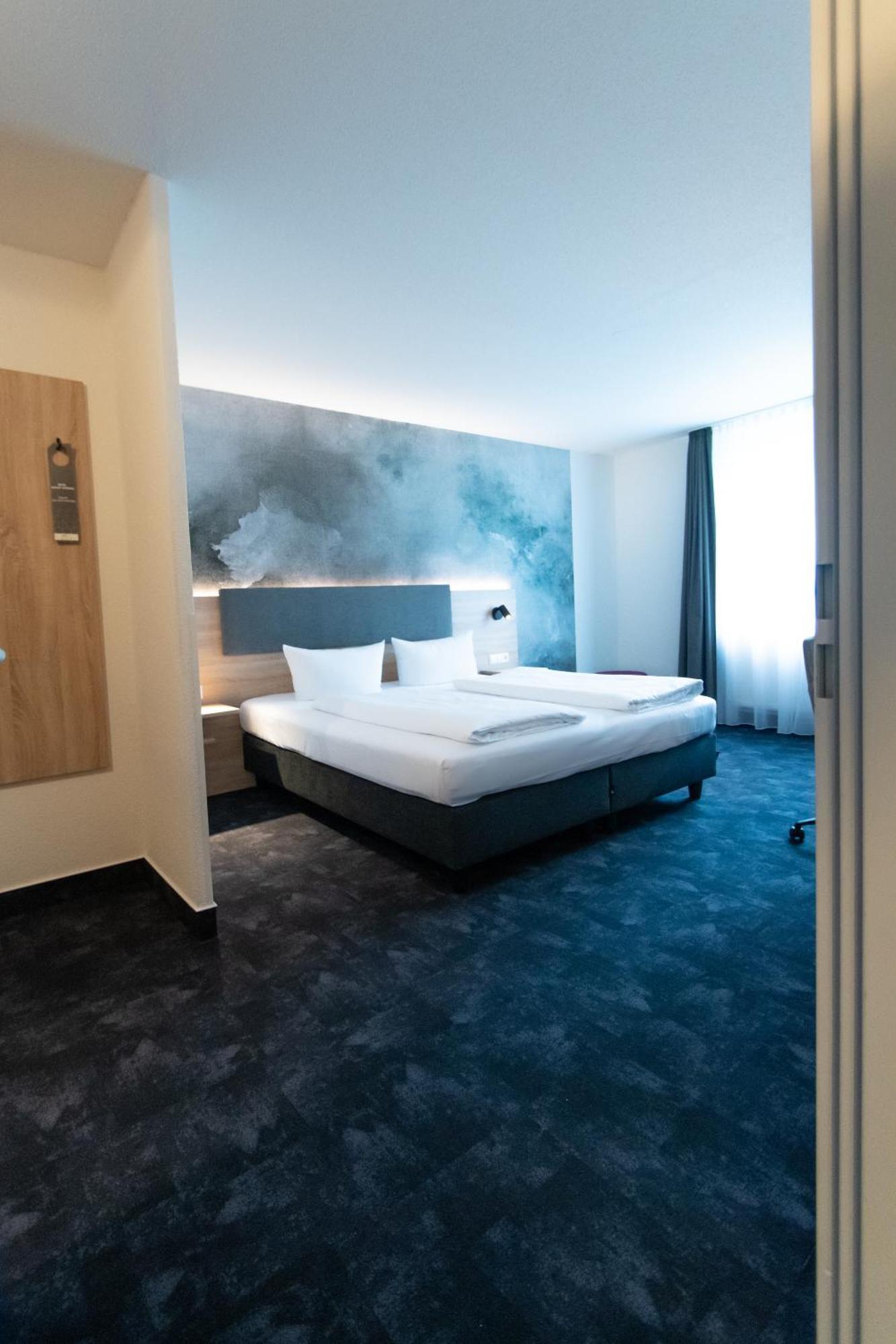 Taste Hotel Jettingen Exteriör bild